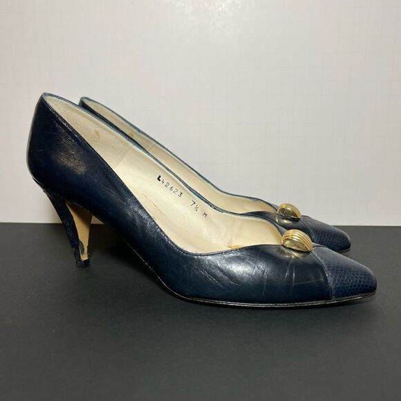 Womens CARESSA Navy Blue Cap Toe Embellished Pump Heels / Size 7.5 Medium - Picture 1 of 8